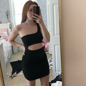 Black Middle Cutout Dress!